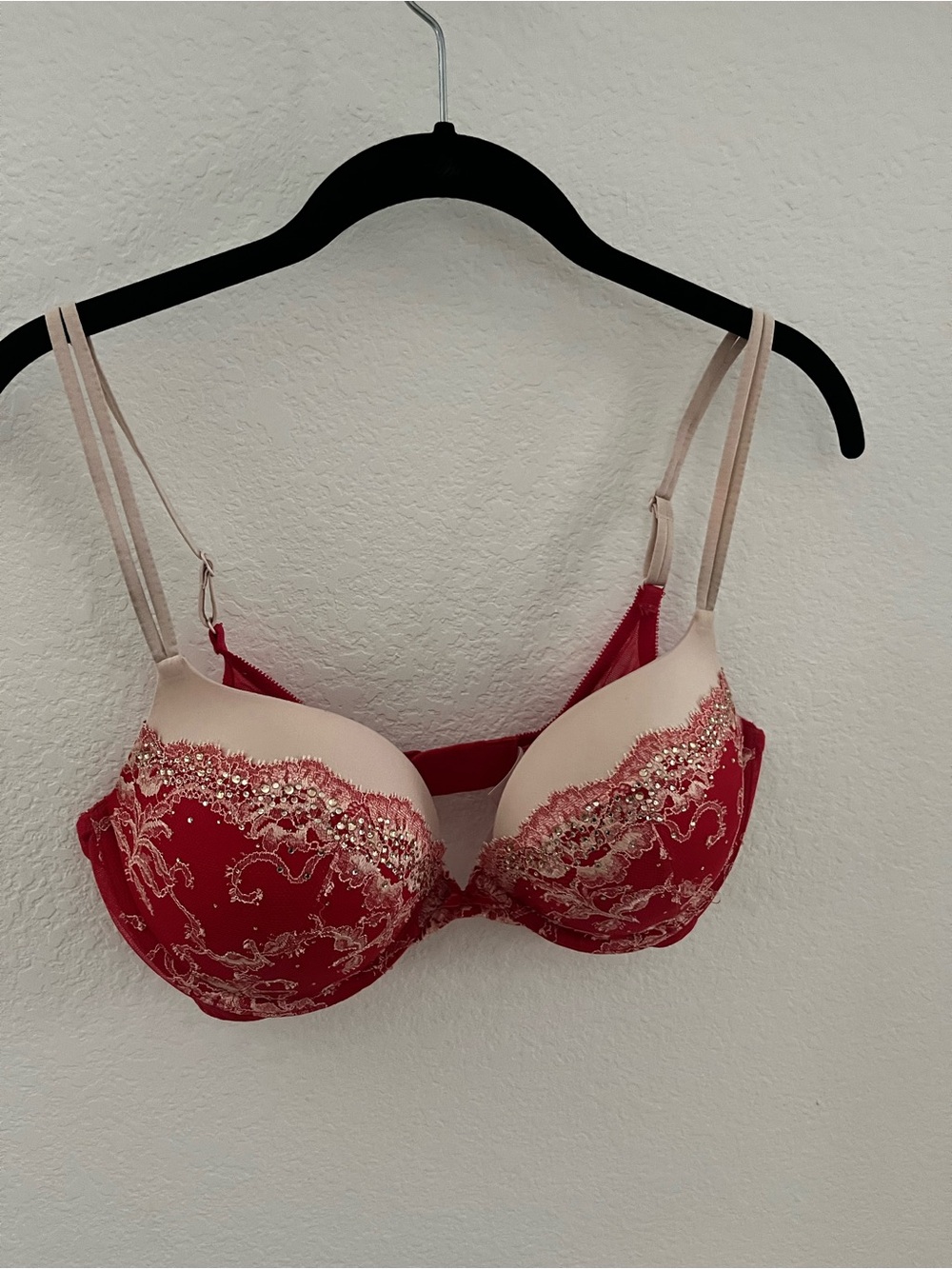Victoria's Secret Red and Nude Embroidered Push-Up Bra